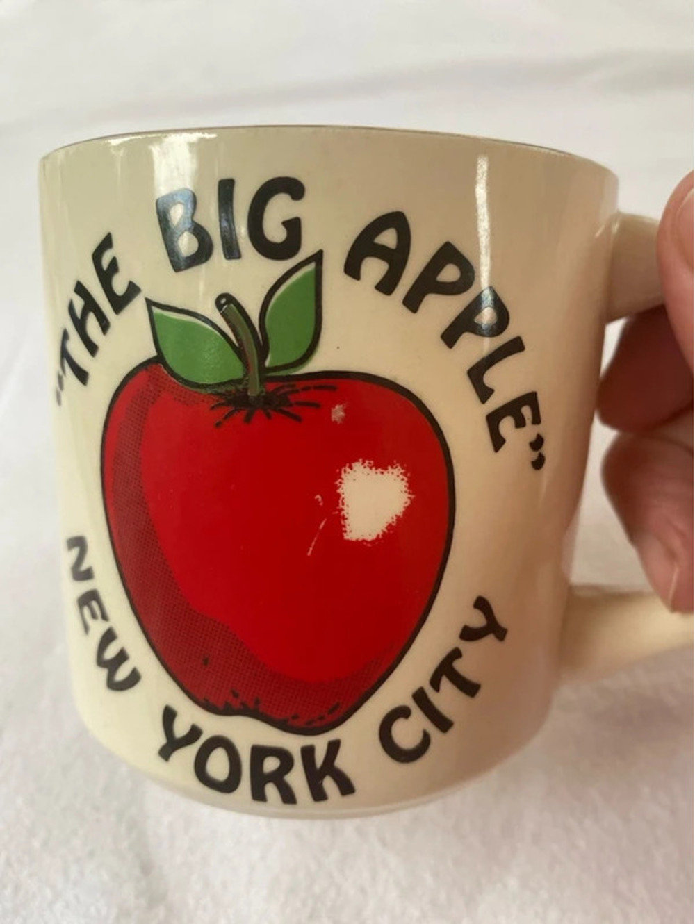 Vintage White Ceramic Coffee Mug “The Big Apple” NYC